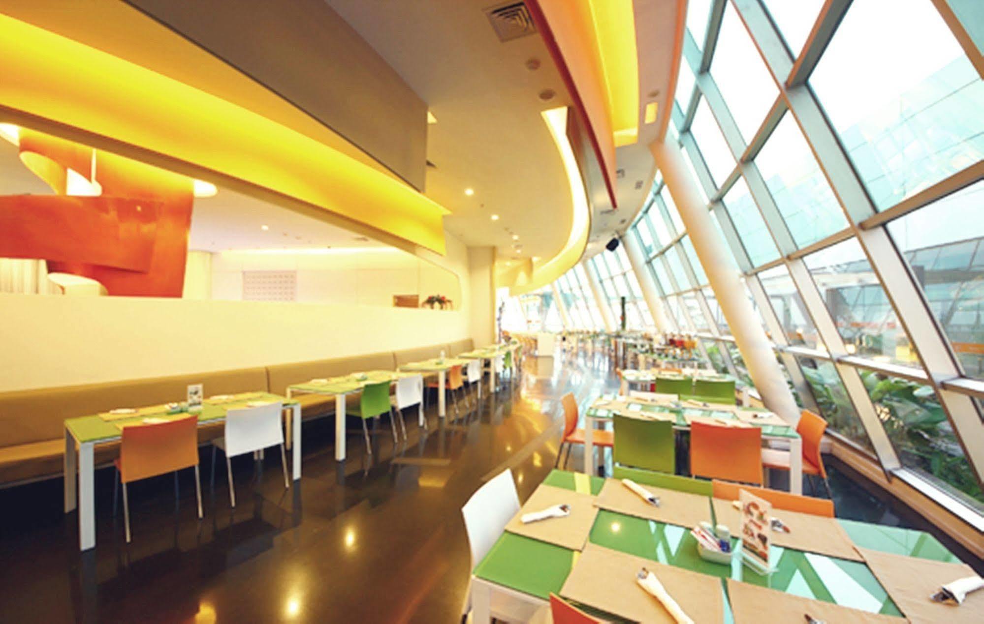 Pop! Hotel Festival Citylink Bandung Exterior photo