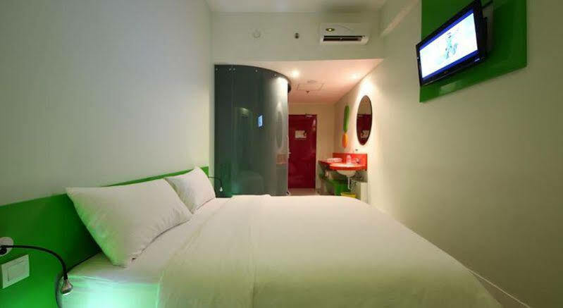 Pop! Hotel Festival Citylink Bandung Exterior photo
